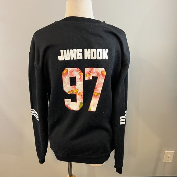 BTS‎ Black Crew Neck Sweater (M) - Picture 5 of 7